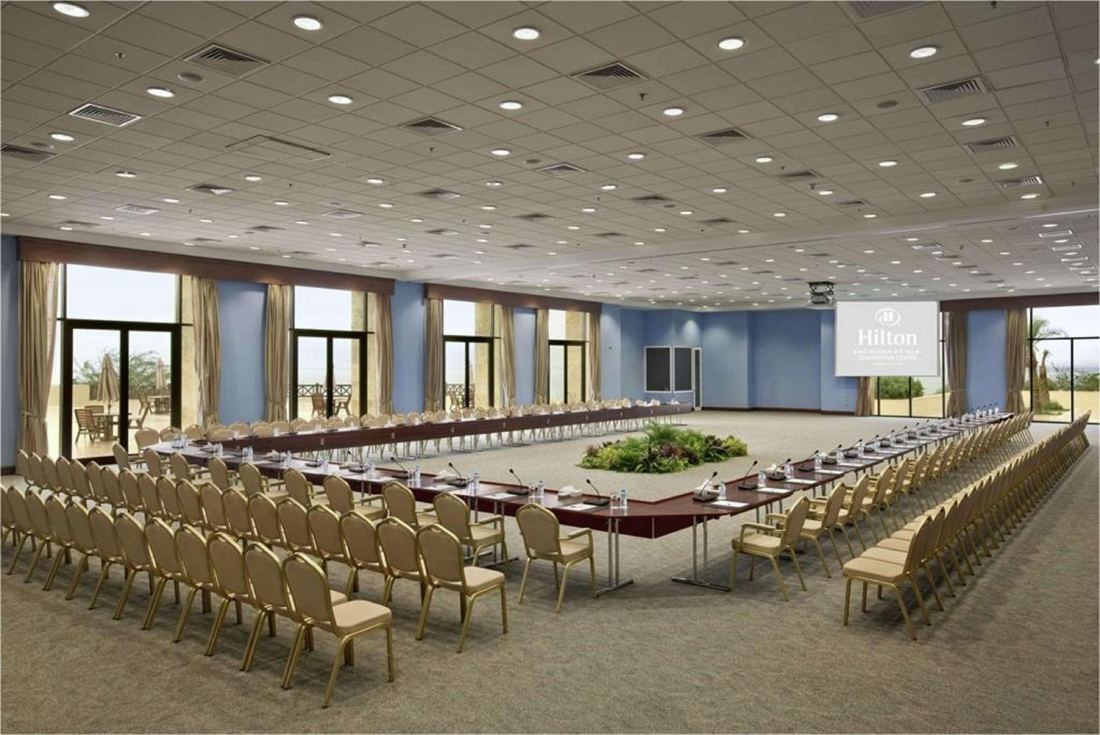 Hilton Dead Sea Resort & Spa Sweimeh Bagian luar foto The conference room