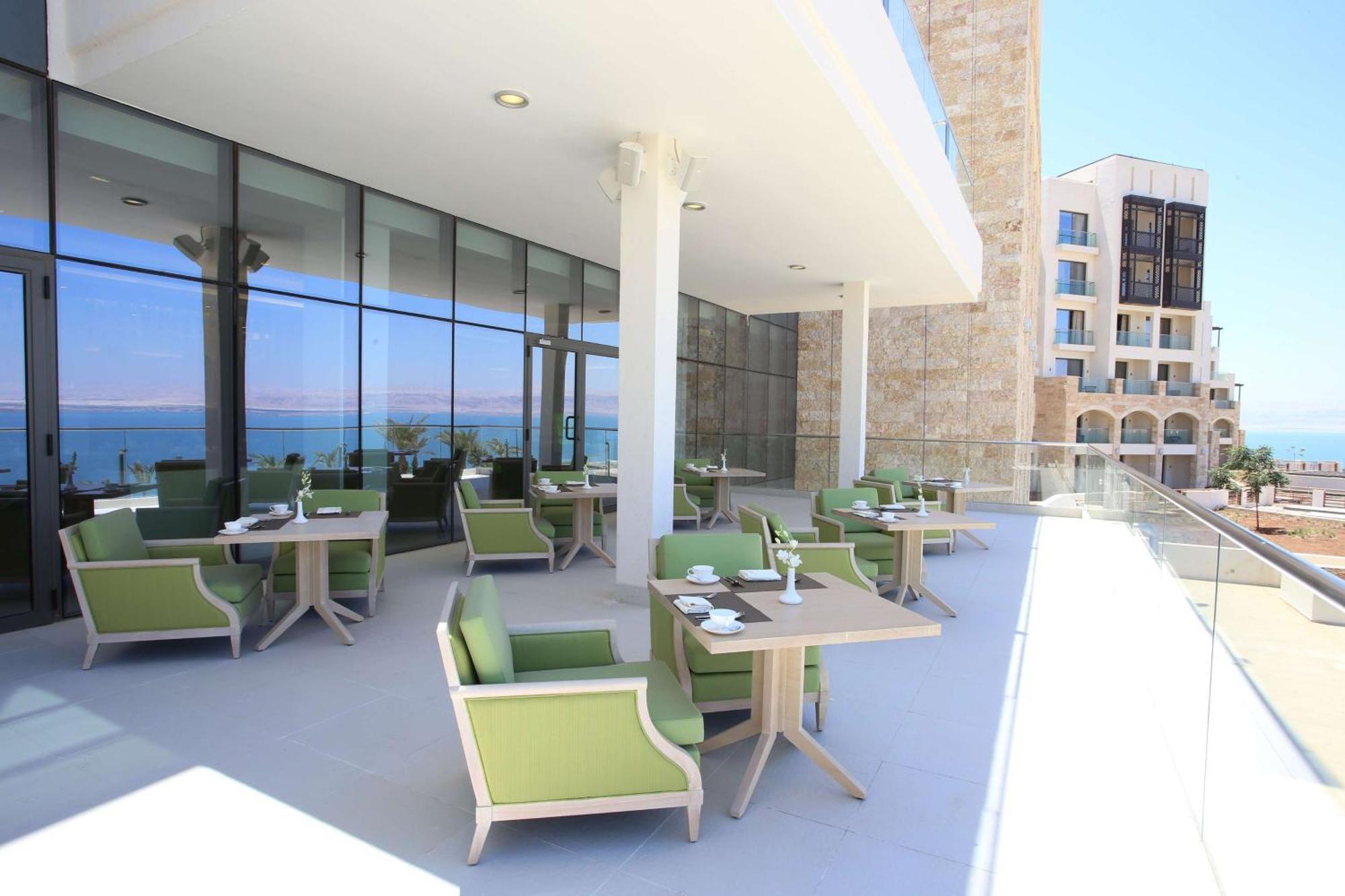 Hilton Dead Sea Resort & Spa Sweimeh Bagian luar foto The Terrace