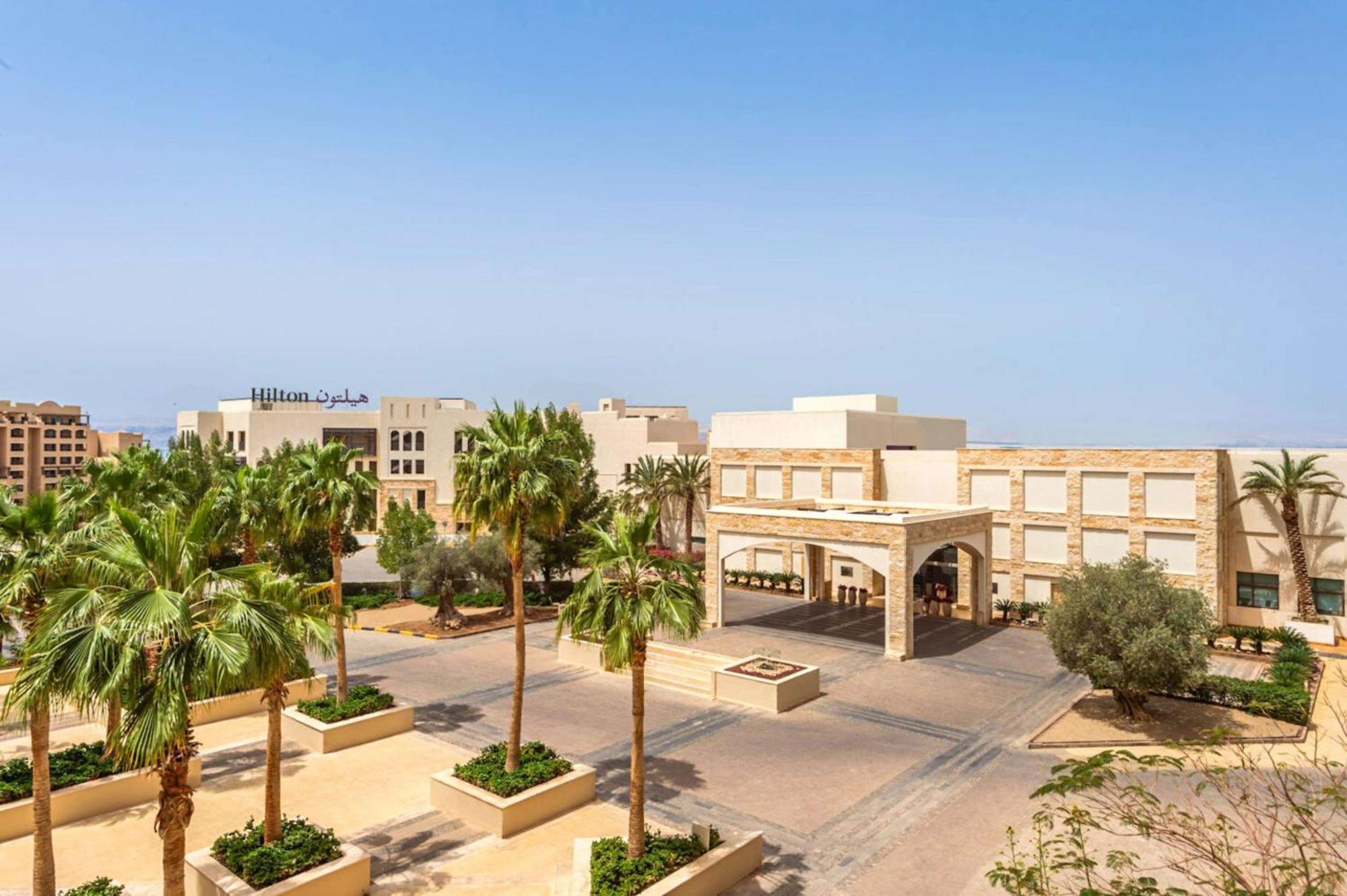 Hilton Dead Sea Resort & Spa Sweimeh Bagian luar foto The American University of Ras Al Khaimah